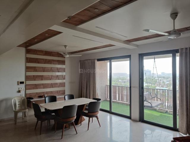 4 BHK Apartment in Ashok Vatika for rent Ahmedabad. The reference number is 20452351