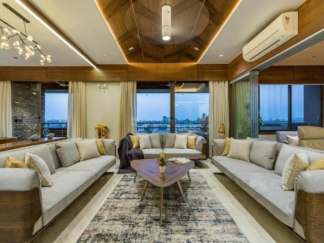4 BHK Apartment in Bodakdev for rent Ahmedabad. The reference number is 19562133