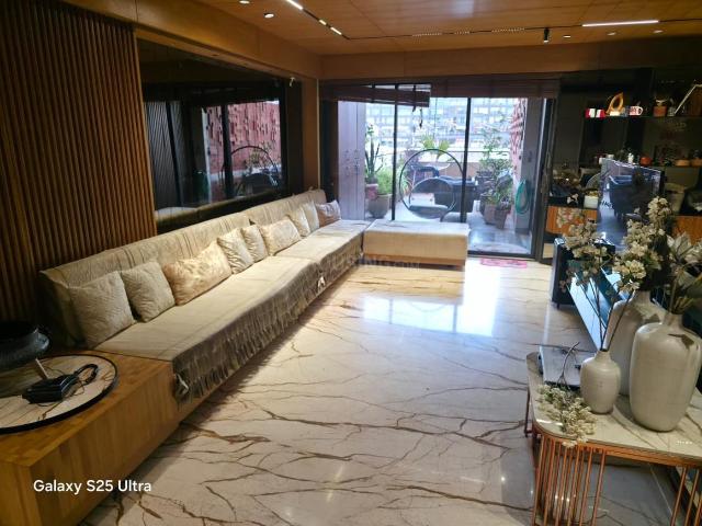 4 BHK Apartment in Bodakdev for rent Ahmedabad. The reference number is 20067962