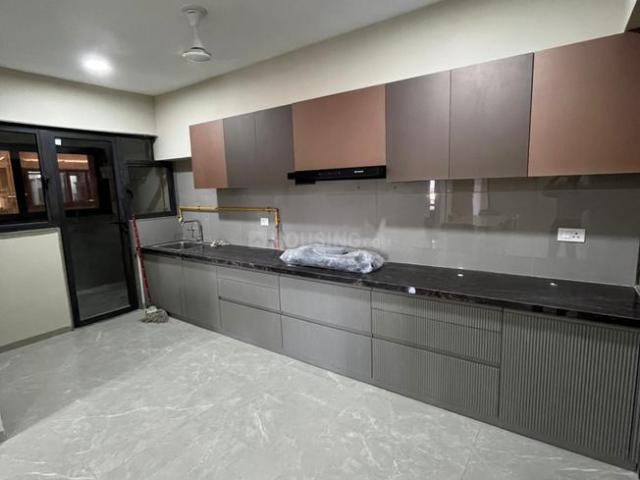 4 BHK Apartment in Bodakdev for rent Ahmedabad. The reference number is 20344233
