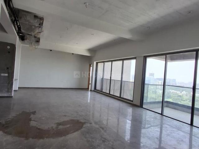 4 BHK Apartment in Bodakdev for rent Ahmedabad. The reference number is 20398577
