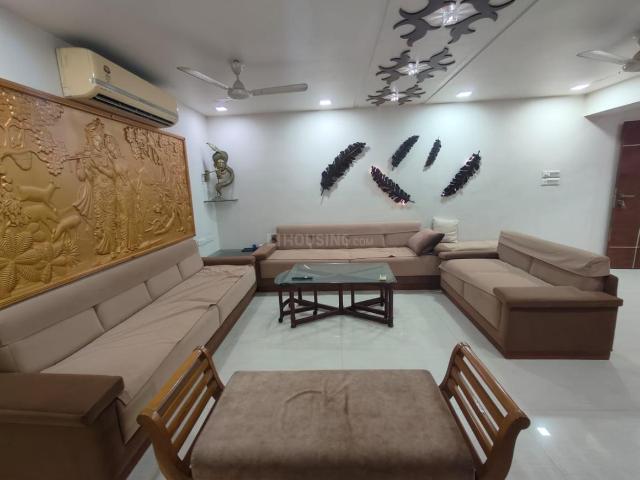 4 BHK Apartment in Bodakdev for resale Ahmedabad. The reference number is 19884530