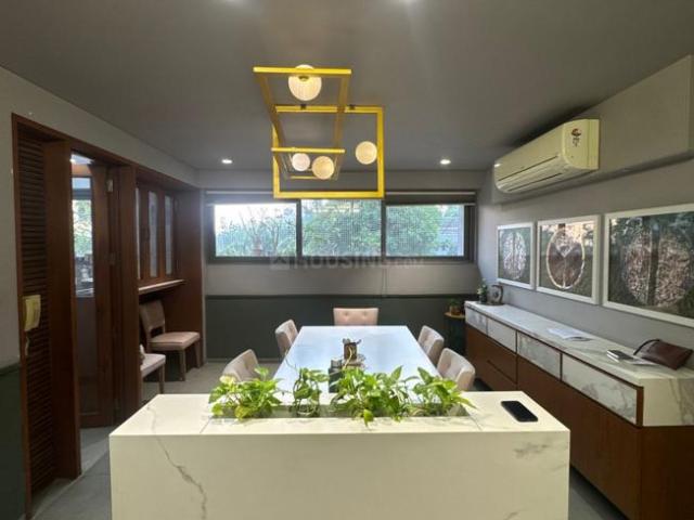 4 BHK Apartment in Bodakdev for resale Ahmedabad. The reference number is 20225351