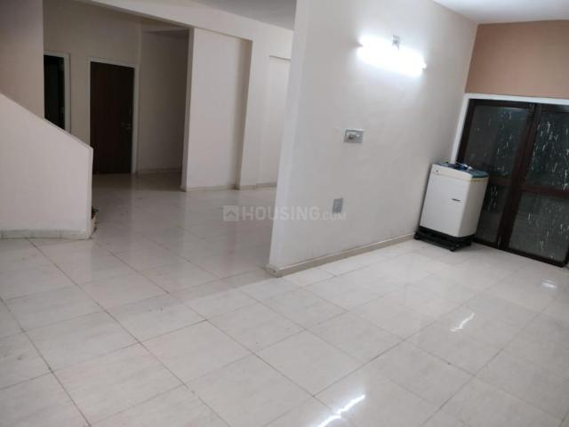4 BHK Apartment in Bopal for rent Ahmedabad. The reference number is 19929544