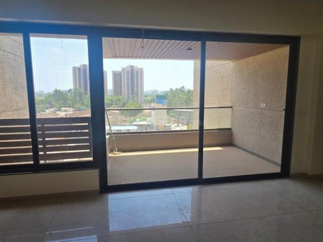 4 BHK Apartment in Bopal for rent Ahmedabad. The reference number is 20387918