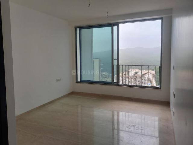 4 BHK Apartment in Borivali East for resale Mumbai. The reference number is 19964363
