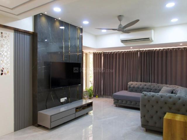 4 BHK Apartment in Borivali East for resale Mumbai. The reference number is 20400038