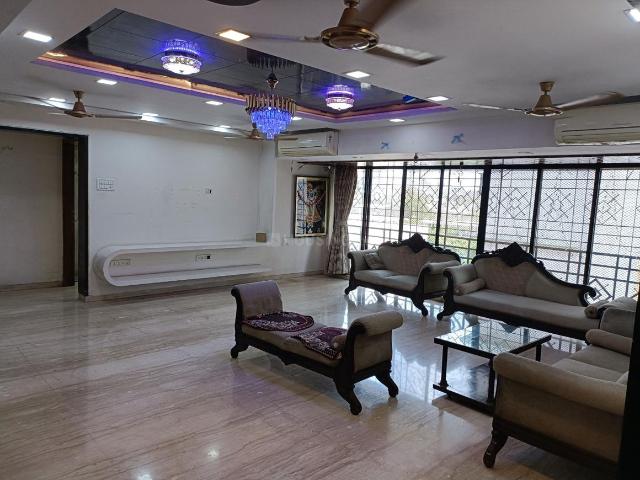 4 BHK Apartment in Borivali West for rent Mumbai. The reference number is 20281302