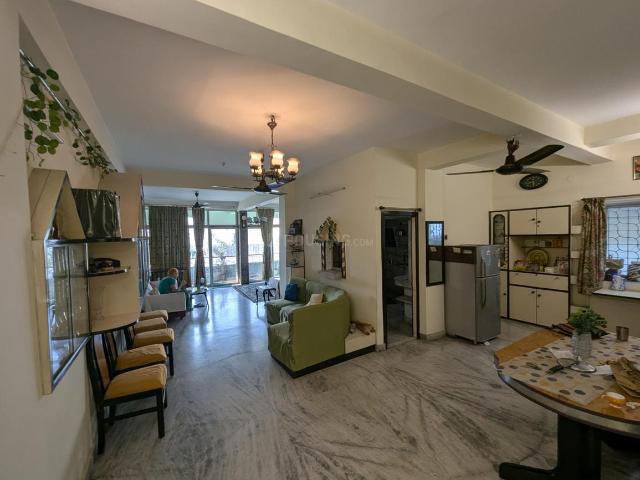4 BHK Apartment in Bangur Avenue for resale Kolkata. The reference number is 19922344