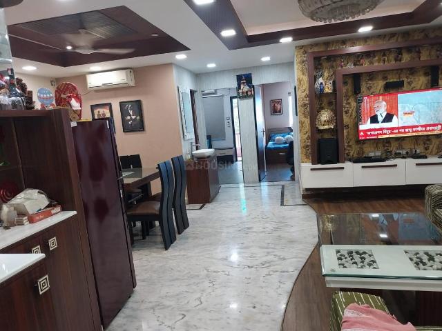 4 BHK Apartment in Bangur Avenue for resale Kolkata. The reference number is 20027317