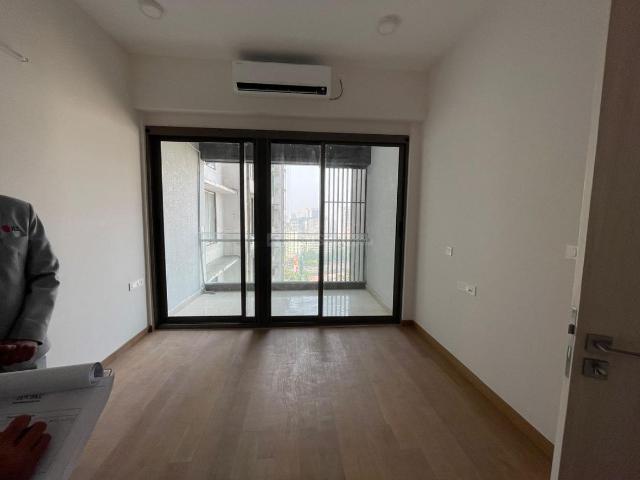 4 BHK Apartment in Bandra East for rent Mumbai. The reference number is 17658306