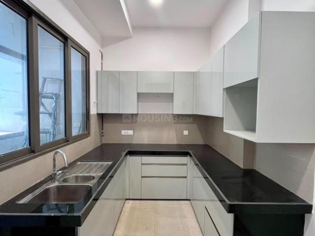 4 BHK Apartment in Bandra East for rent Mumbai. The reference number is 20478585