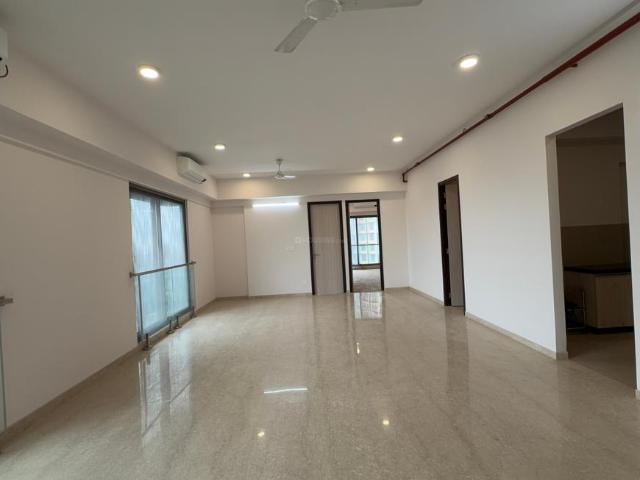 4 BHK Apartment in Bandra East for rent Mumbai. The reference number is 20782634