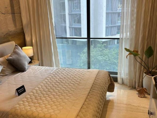 4 BHK Apartment in Bandra East for resale Mumbai. The reference number is 19426402
