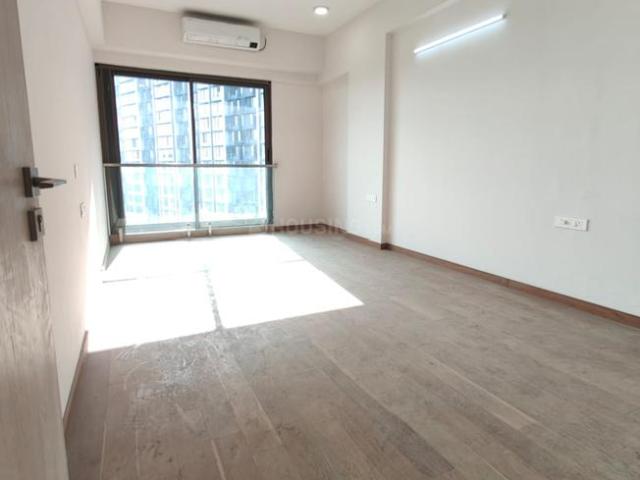 4 BHK Apartment in Bandra East for resale Mumbai. The reference number is 19641791