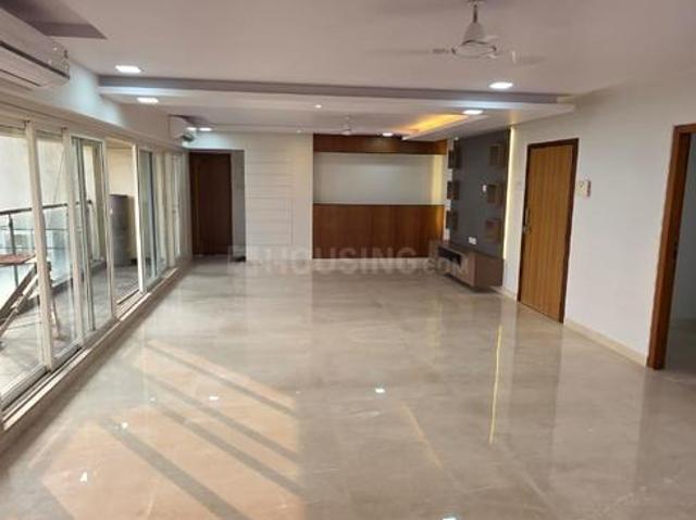 4 BHK Apartment in Bandra West for rent Mumbai. The reference number is 19867217