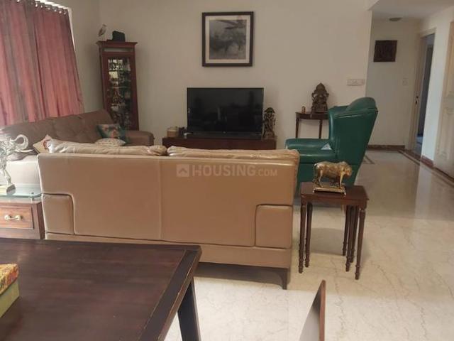 4 BHK Apartment in Bandra West for rent Mumbai. The reference number is 20067978