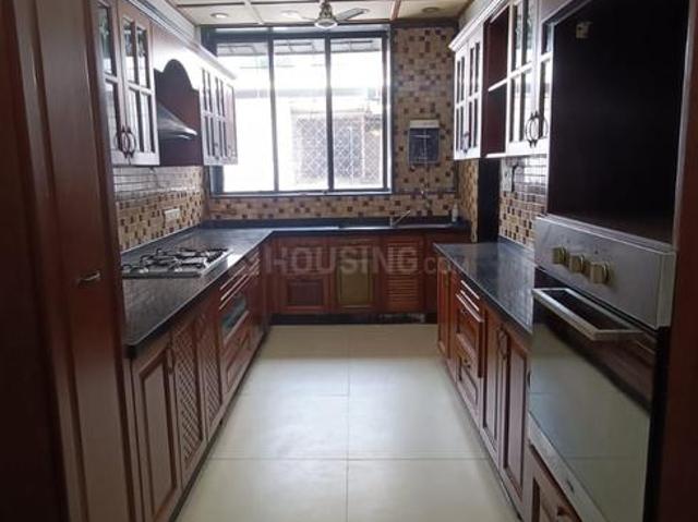 4 BHK Apartment in Bandra West for rent Mumbai. The reference number is 20105743