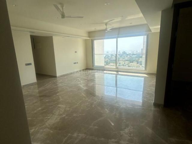 4 BHK Apartment in Bandra West for rent Mumbai. The reference number is 20596468