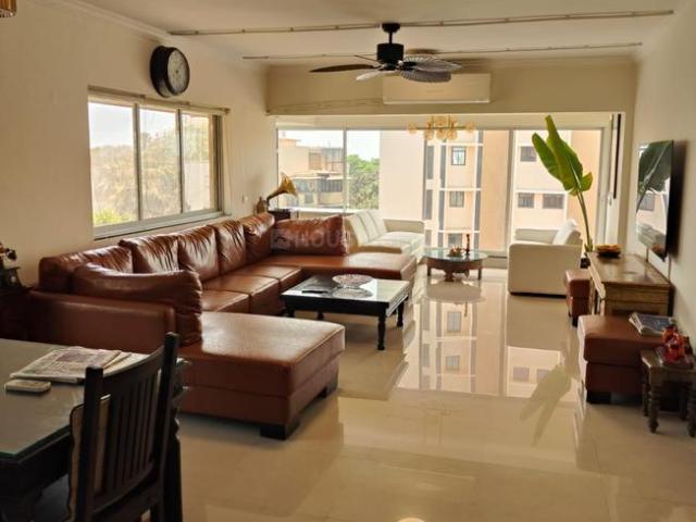 4 BHK Apartment in Bandra West for rent Mumbai. The reference number is 20951804