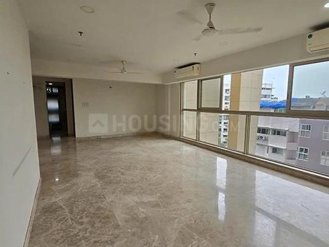 4 BHK Apartment in Bandra West for resale Mumbai. The reference number is 20670904