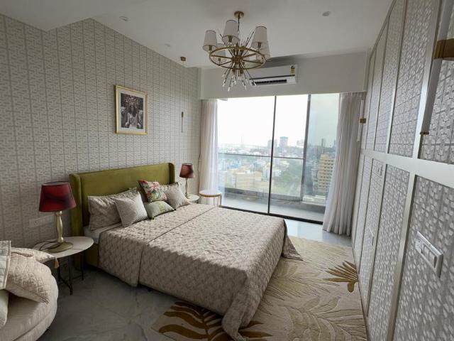 4 BHK Apartment in Bandra West for resale Mumbai. The reference number is 20675137