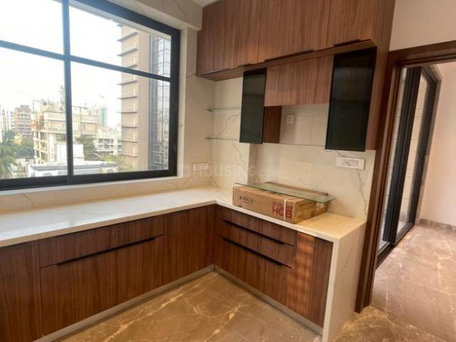 4 BHK Apartment in Bandra West for resale Mumbai. The reference number is 20175069