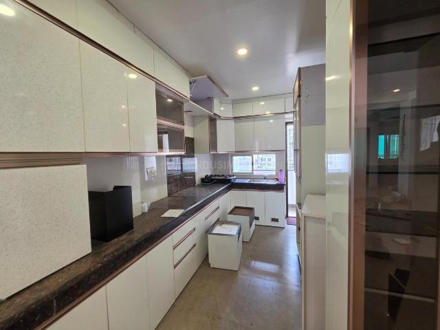 4 BHK Apartment in Bankim Nagar for rent Siliguri. The reference number is 20772124