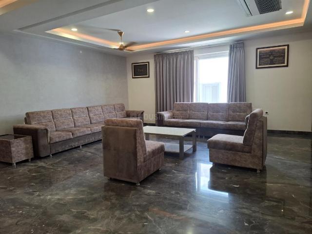 4 BHK Apartment in Banjara Hills for rent Hyderabad. The reference number is 20434334