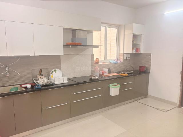 4 BHK Apartment in Banjara Hills for rent Hyderabad. The reference number is 20765175