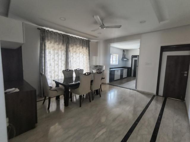 4 BHK Apartment in Banjara Hills for rent Hyderabad. The reference number is 20985233