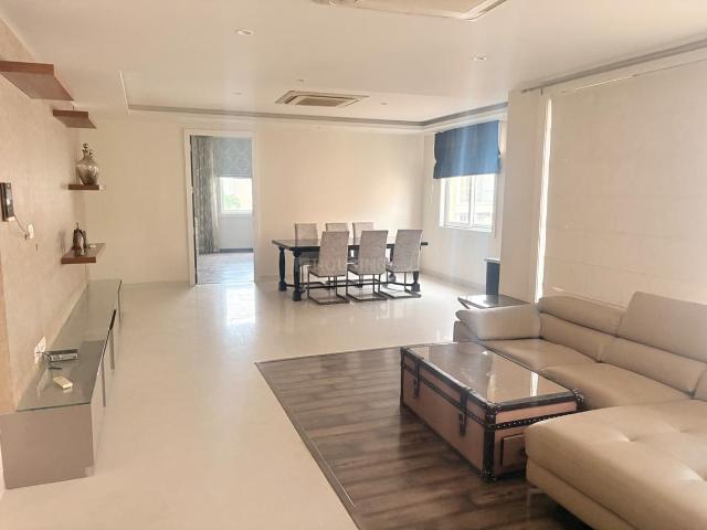 4 BHK Apartment in Banjara Hills for resale Hyderabad. The reference number is 20952626