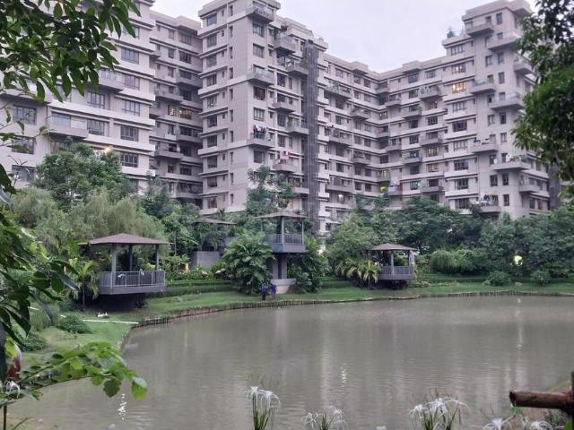 4 BHK Apartment in Behala for resale Kolkata. The reference number is 17446085