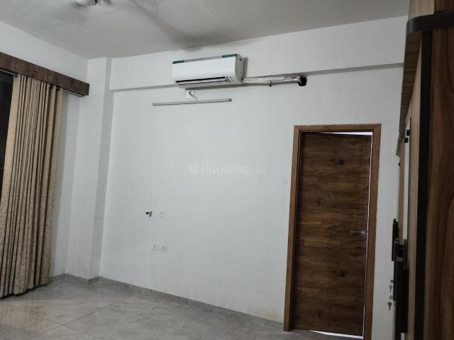 4 BHK Apartment in Bhat for rent Ahmedabad. The reference number is 19853183