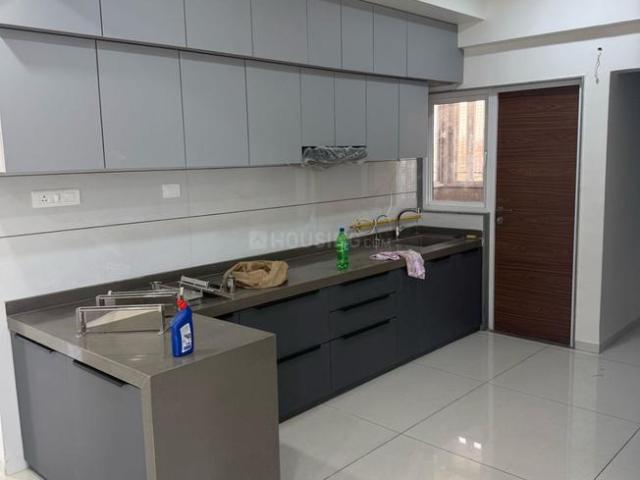 4 BHK Apartment in Bhayli for rent Vadodara. The reference number is 20148866