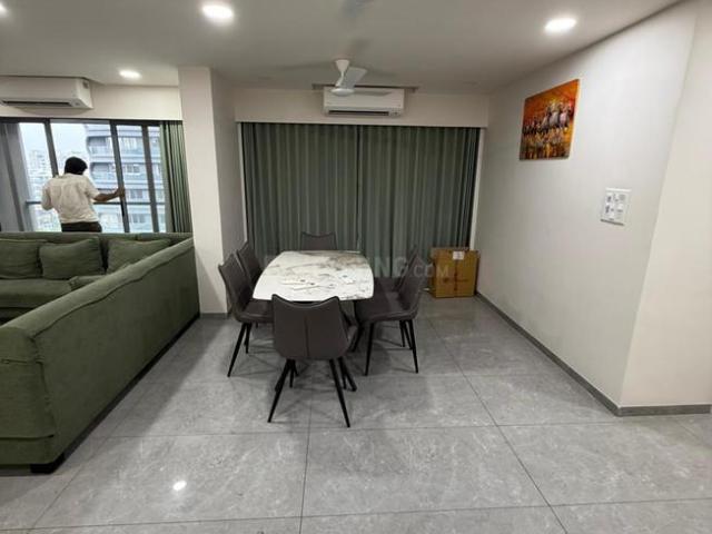 4 BHK Apartment in Bhayli for rent Vadodara. The reference number is 20769893