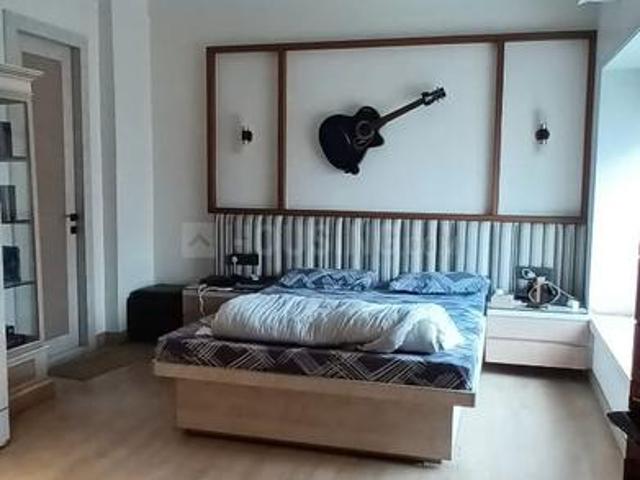 4 BHK Apartment in Bhowanipore for resale Kolkata. The reference number is 20389953