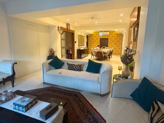 4 BHK Apartment in Bhowanipore for resale Kolkata. The reference number is 20931752