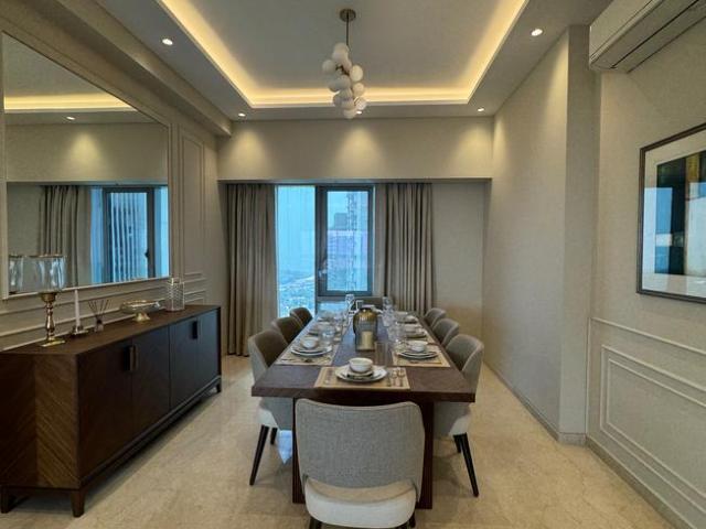 4 BHK Apartment in Byculla for resale Mumbai. The reference number is 18553824