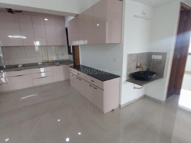 4 BHK Apartment in Gota for rent Ahmedabad. The reference number is 18067941