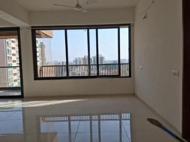4 BHK Apartment in Gota for rent Ahmedabad. The reference number is 19757601