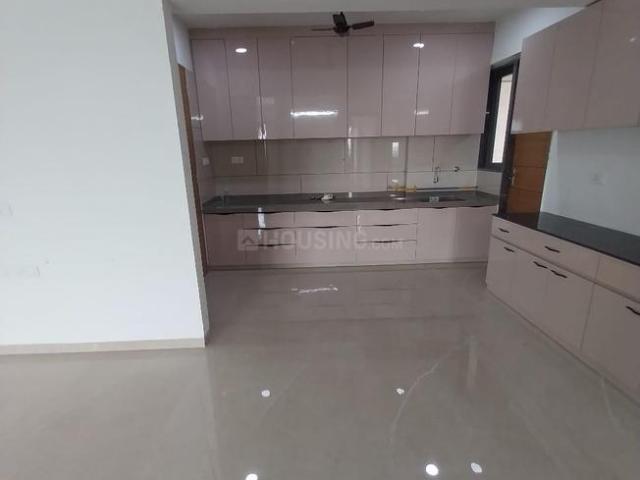 4 BHK Apartment in Gota for rent Ahmedabad. The reference number is 20091022