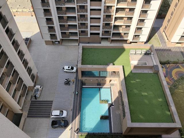 4 BHK Apartment in Gota for resale Ahmedabad. The reference number is 19130495