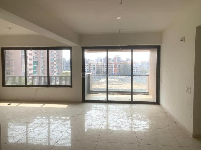 4 BHK Apartment in Gota for resale Ahmedabad. The reference number is 19546764