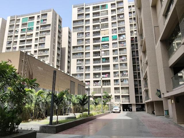 4 BHK Apartment in Gota for resale Ahmedabad. The reference number is 20513286