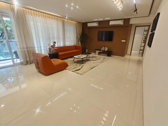 4 BHK Apartment in Gokhalenagar for resale Pune. The reference number is 19947525