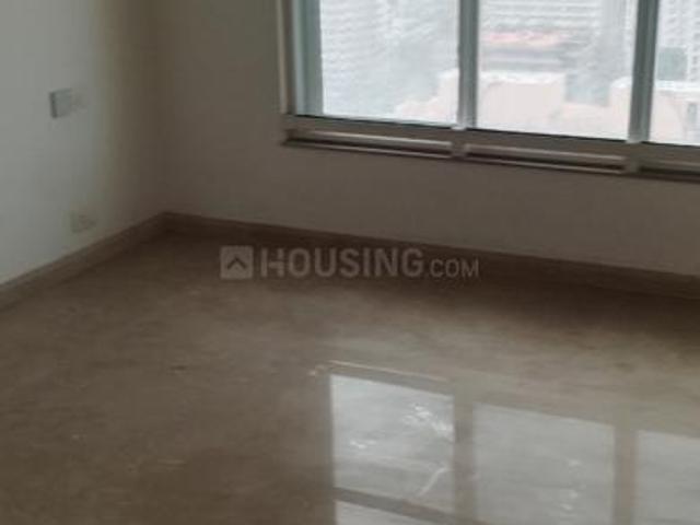 4 BHK Apartment in Goregaon West for resale Mumbai. The reference number is 17002033