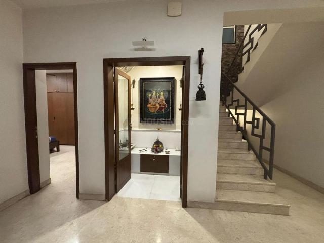 4 BHK Apartment in Gachibowli for rent Hyderabad. The reference number is 20152140
