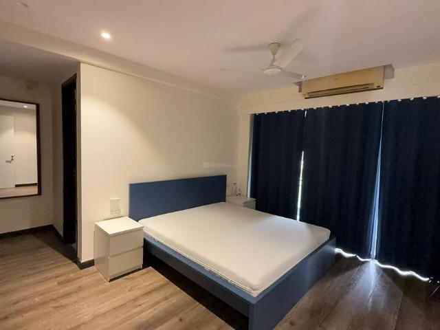 4 BHK Apartment in Ghatkopar West for rent Mumbai. The reference number is 20546219