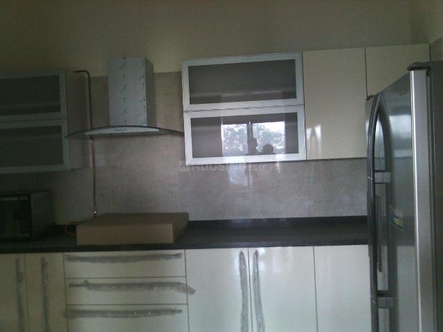 4 BHK Apartment in Ghatkopar West for rent Mumbai. The reference number is 20838943